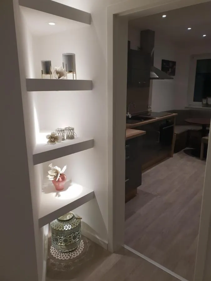 Ferienwohnung Mit Jacuzzi Naehe Flughafen Koeln Bonn Troisdorf Duitsland